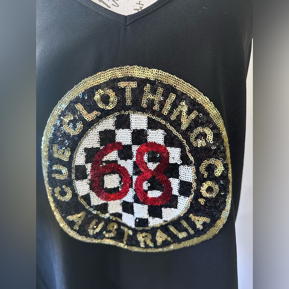 ✨✨Lovely Cue Anniversary Limited Edition Gold Sequin Tank Top - Black ✨✨ - Picture 2 of 5